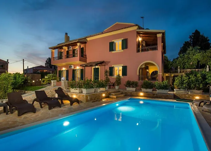The Four Seasons House City Villa With Pool